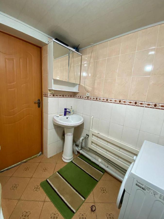 Rozalinda Guesthouse Naryn Bagian luar foto